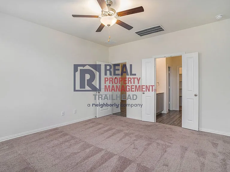 616 Fitzroy Ln — Photo 14