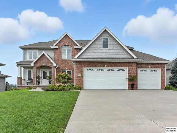 7710 N 127th Ave, Omaha, NE 68142