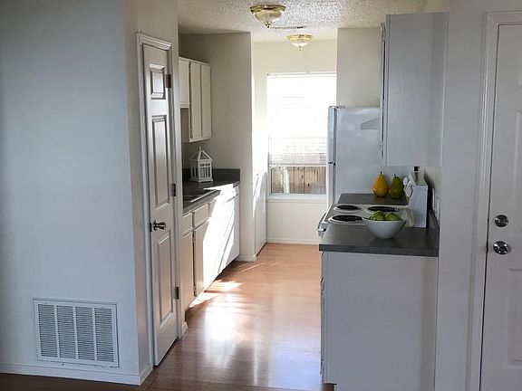 4th image of 210 NW J St