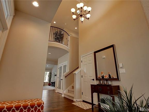 2nd image of 9032 Bristonwood Dr NE