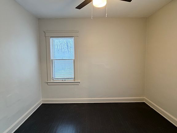 3rd image of 9025 Laisy Ave