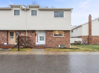 1812 E Thirteen Mile Rd, Madison Heights, MI 48071