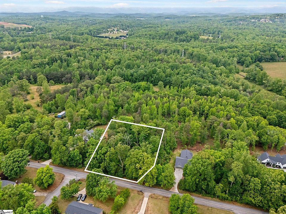 1st image of 32 Williams Rd