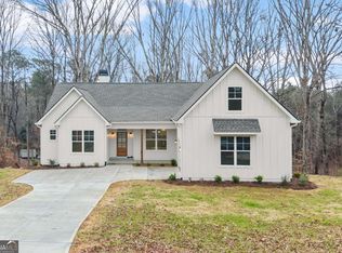 2020 Darby Rd, Waleska, GA 30183