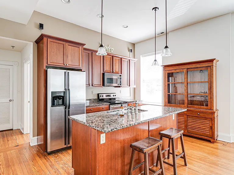 3216 E Broad St #A — Photo 2