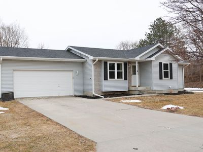 602 L C Ln, Minden, IA, 51553