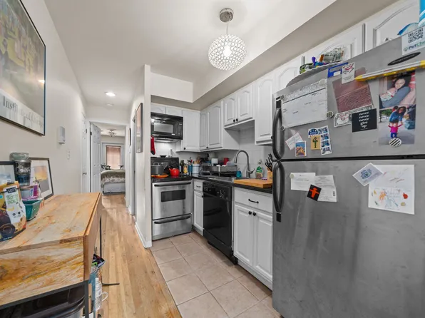 308 Monroe Street image 6 of 18