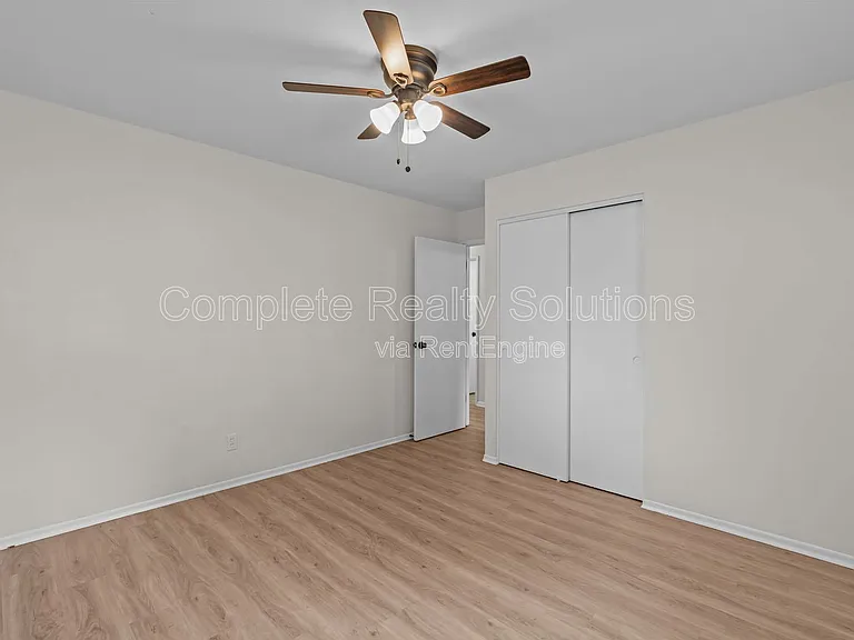 560 Bardot Dr — Photo 17