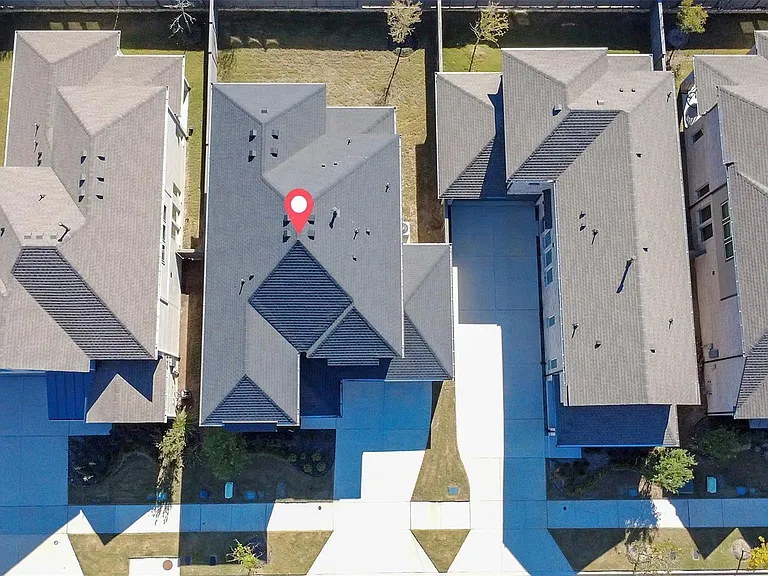 1220 Lady Mantle Way — Photo 33