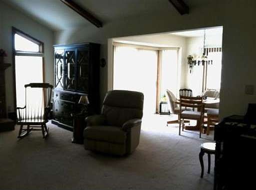 4th image of 15741 Grooms Ct