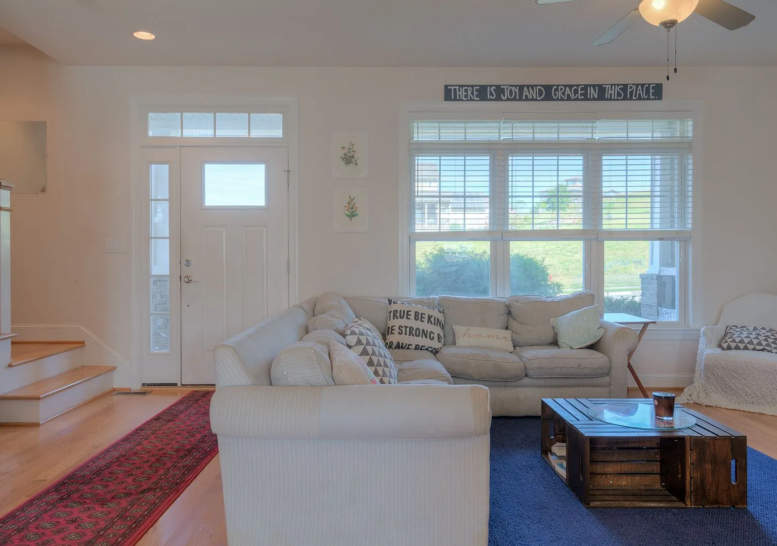 4-Bedroom Modern Townhouse with Bonus Room and 2.5 Baths — Photo 2