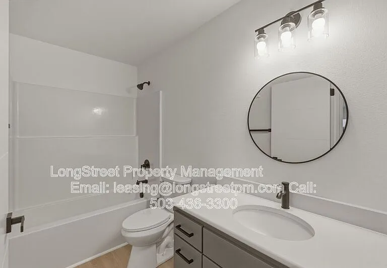 824 S 19th St — Photo 25