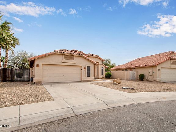 5th image of 1909 N 125TH Drive