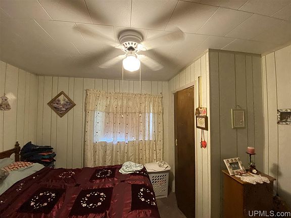 5th image of 206 Cedar St