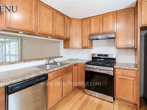 3rd image of 530 Indian Mill Ct
