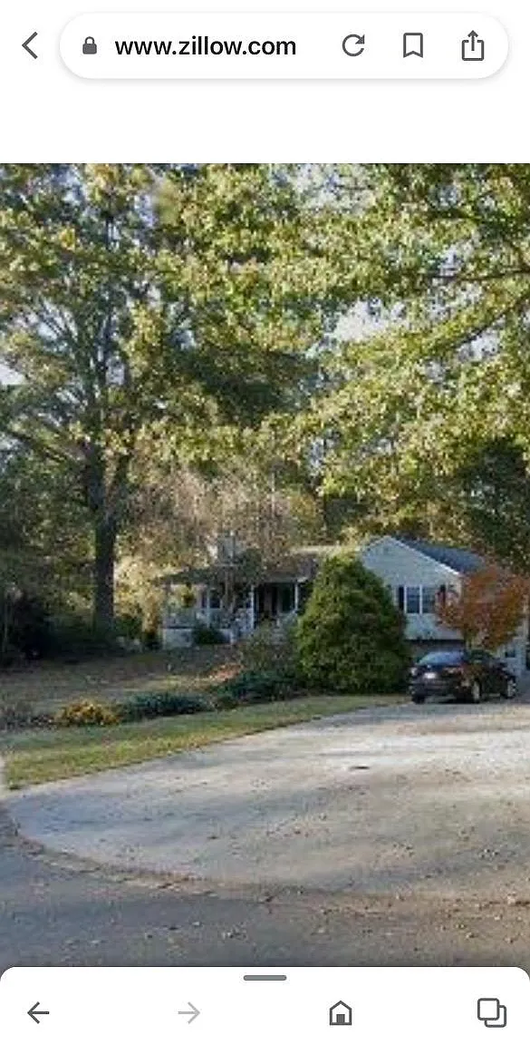 1081 Colony Dr — Photo 1