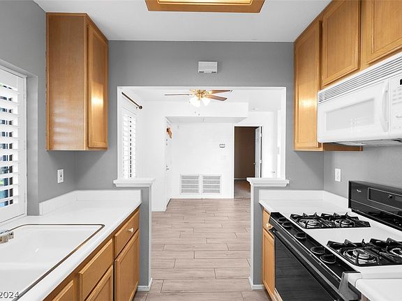 4th image of 4861 S Torrey Pines Dr Unit 101