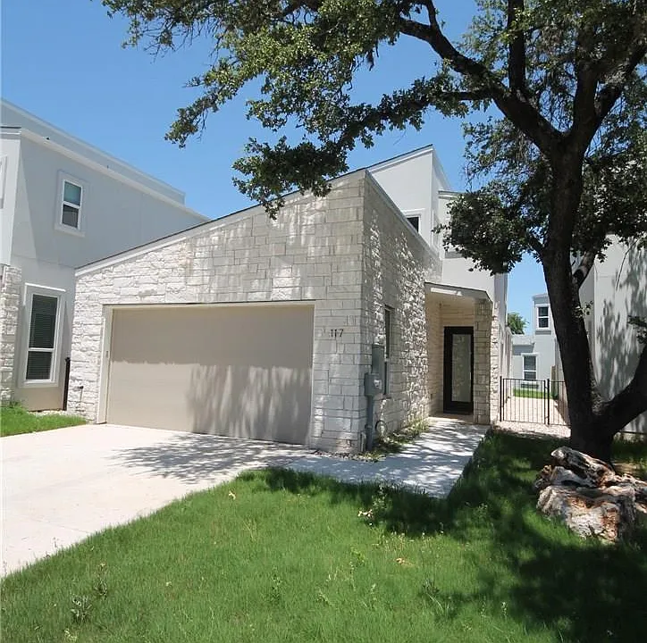 8518 Fathom Cir #117