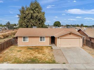1346 Davis St, Hanford, CA 93230