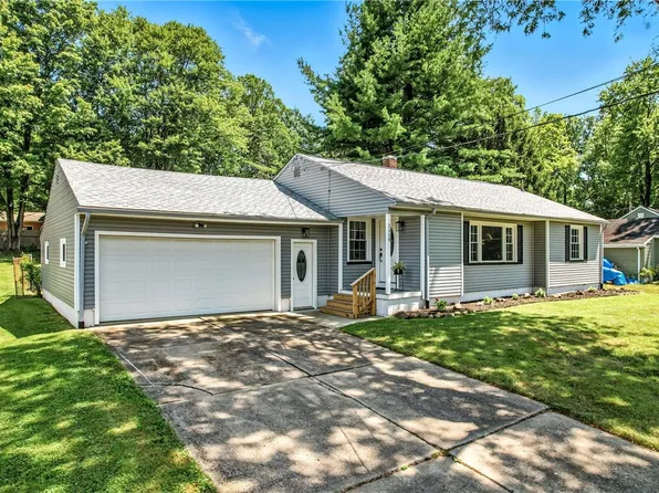 1119 Carroll Ln, Hermitage, PA 16148