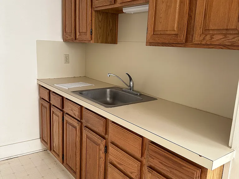 816 Washington St #6 — Photo 12