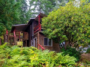 2929 Cedar Ave, Lummi Island, WA
