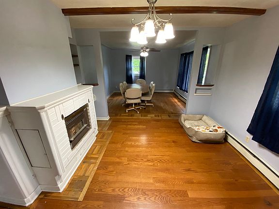 3rd image of 2740 Buena Vista St