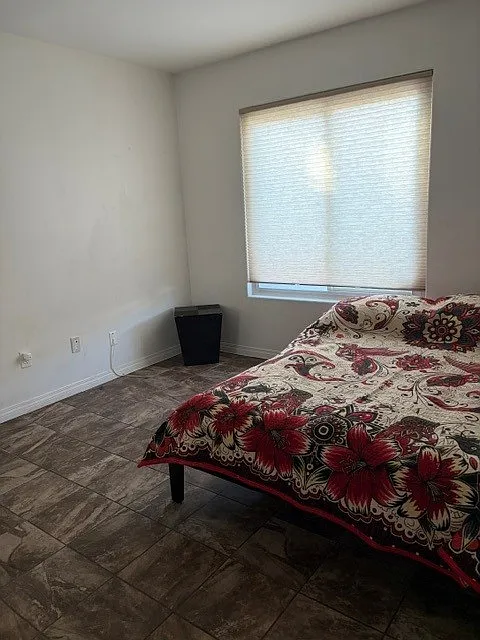 3 bed, 2.5 bath, 1454 sqft, $1,300 — Photo 2