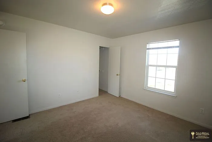 401 West Ave E #B — Photo 16