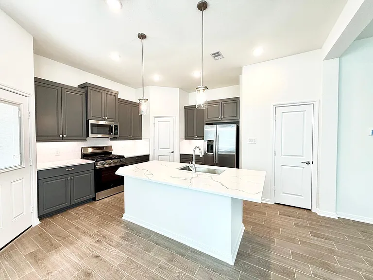 155 W Coralburst Loop — Photo 5