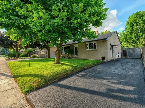 18 Weber Dr, Halton Hills, ON L7G 1C3