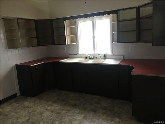 4th image of 1200 Kensington Ave