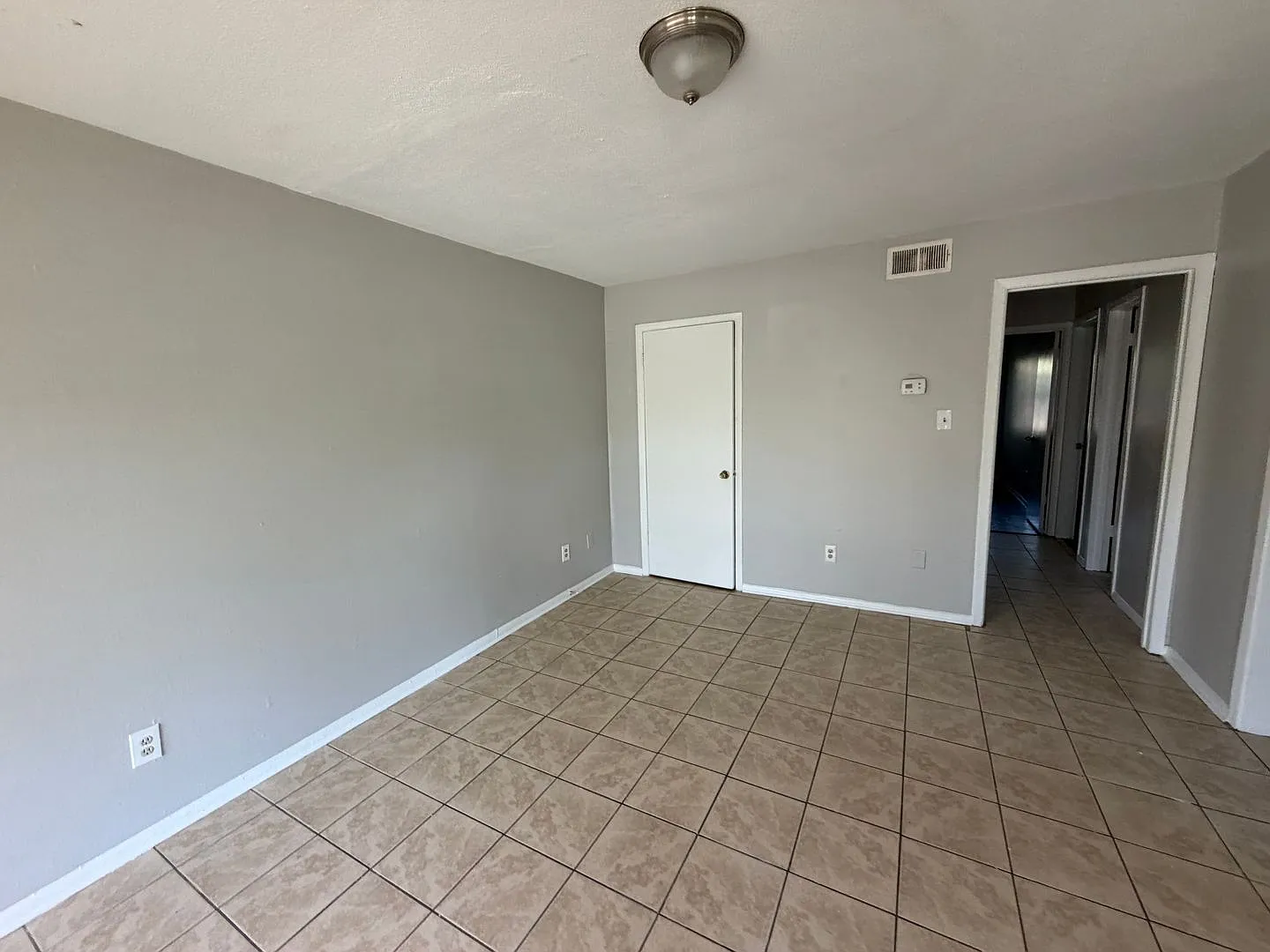 Welcome to 3992 Ashview Cove! — Photo 4