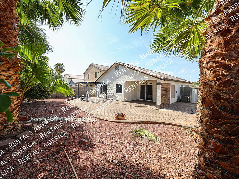 15428 W Mauna Loa Ln — Photo 39