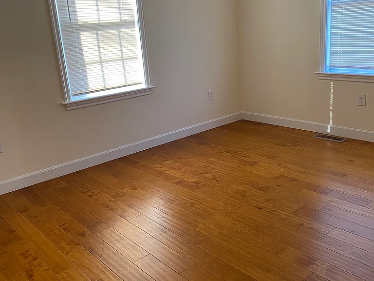 3 Franklin Ave #1 — Photo 8