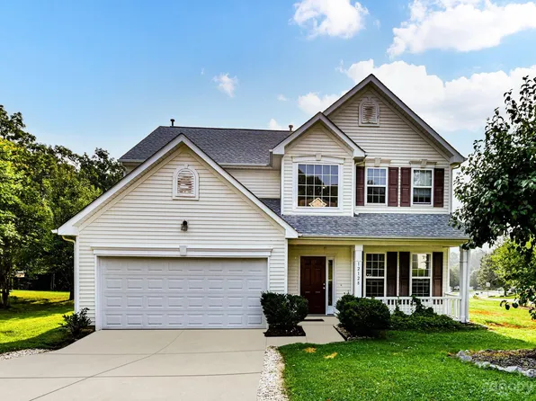 12128 Westbury Glen Ct, Charlotte, NC 28262