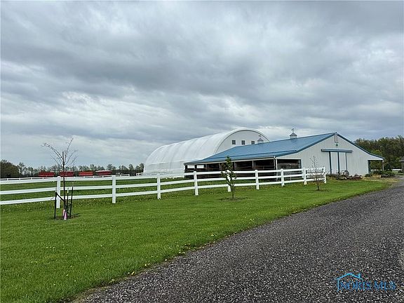 3rd image of 17374 Road 139