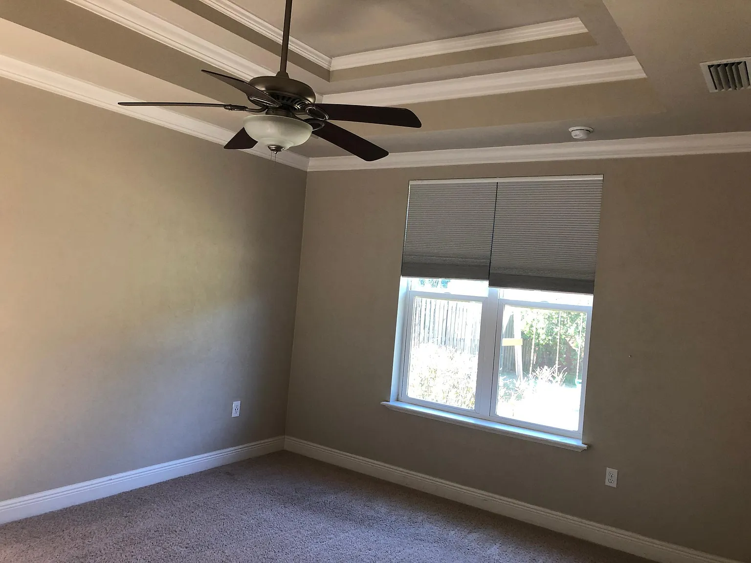 3 bed, 1620 sqft, $2,300 — Photo 3