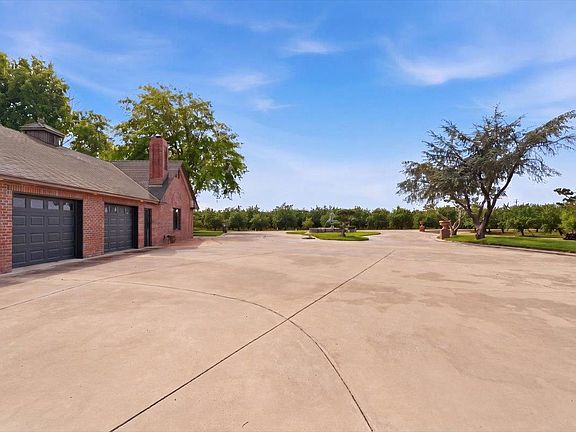 3rd image of 30324 Lone Tree Rd
