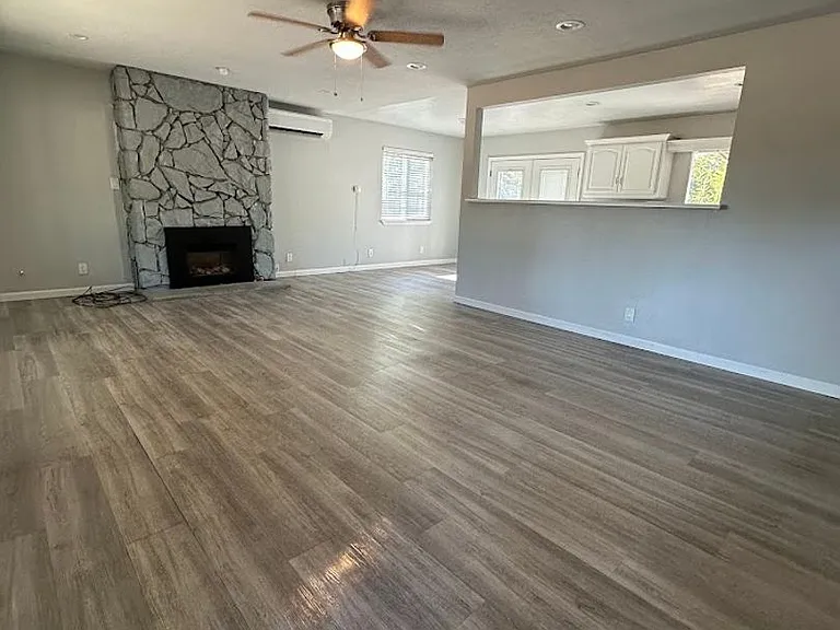 20470 Terry Ln — Photo 20