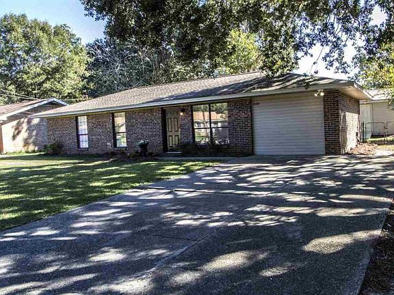 2nd image of 2005 Woodbury Dr