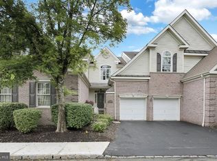 3 Riviera Ct, Lawrence Township, NJ 08648