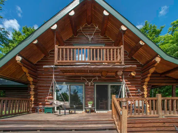 5111 West Rd, Boyne City, MI 49712