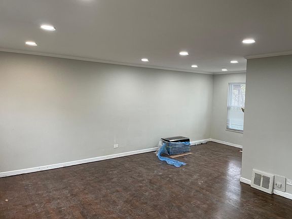 3rd image of 3721 W Pratt Ave