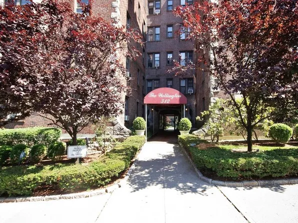 312 Main Street #4E, White Plains, NY 10601