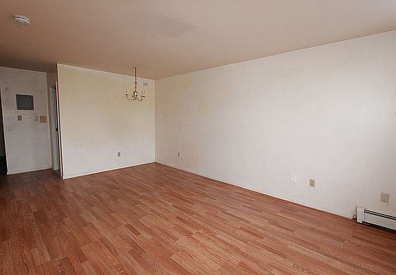 5th image of 94 Mac Dougal St #2