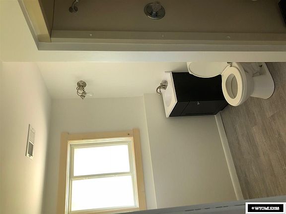 4th image of 510 Jefferson St
