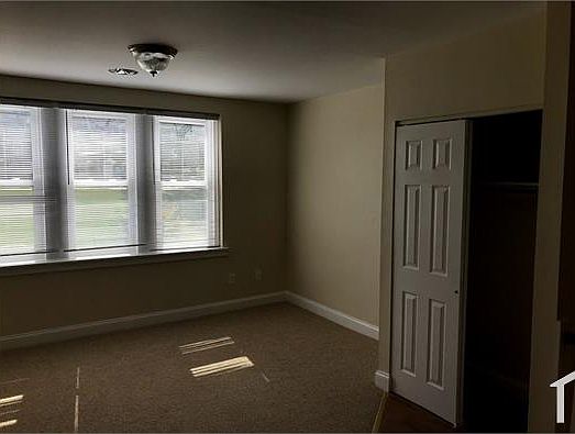 4th image of 1609 W Chelten Ave
