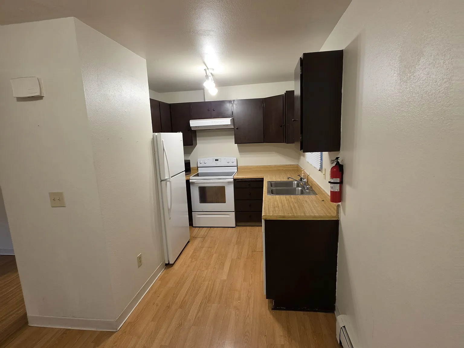 W 76th Ave, Anchorage — Photo 1