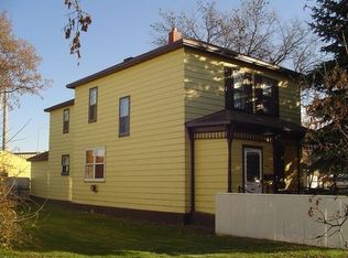 516 Kittson Ave, Grafton, ND 58237